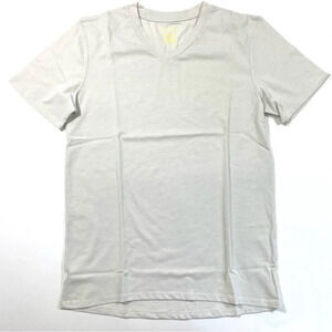 NWOT Olivers Club V Neck Tee Shirt small